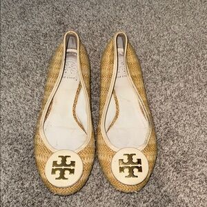 Tory Burch Tan Flats with Iconic Logo and Elegant Design